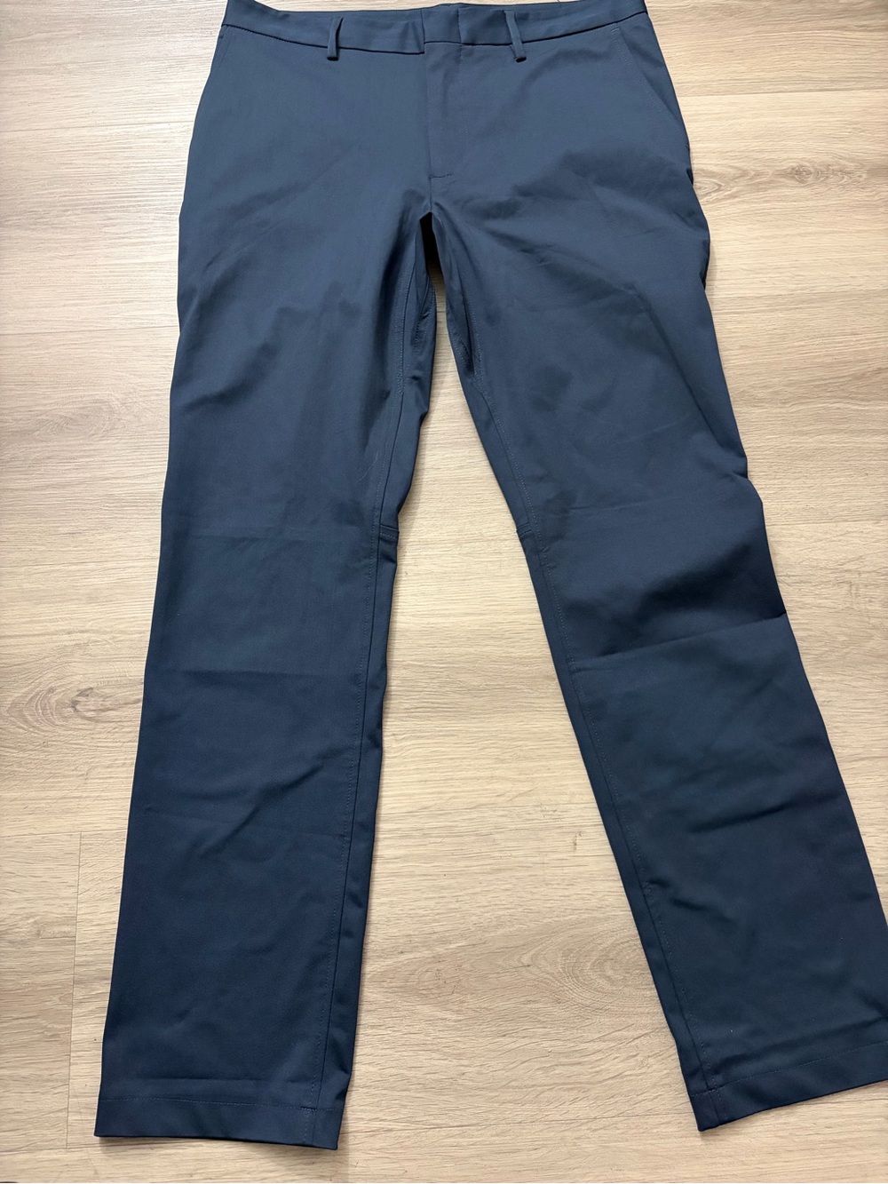 Classic Men's Navy Dress Pants with Stretch